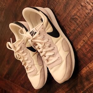 Nike pegasus 83 size 13